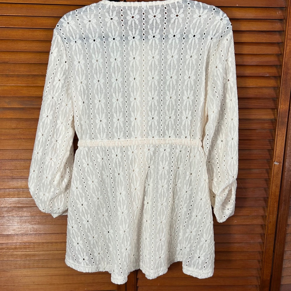 Women's Boho Cream Eyelet Lace Button  Peplum Blouse Drawstring Waist Medium - Picture 2 of 6